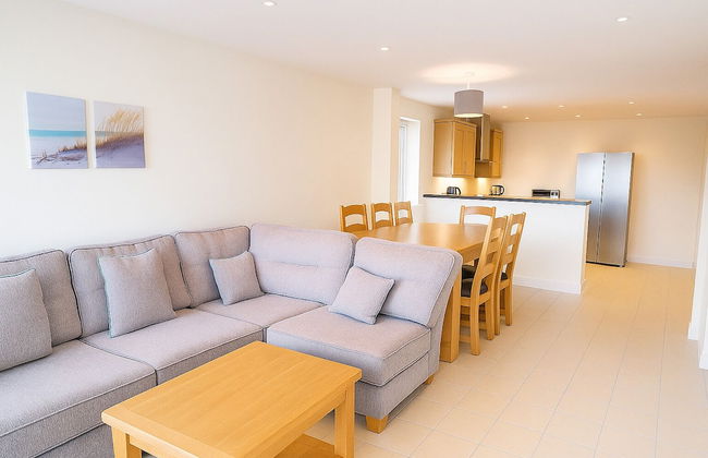 Westbeach Holiday Apartments - Photo 19