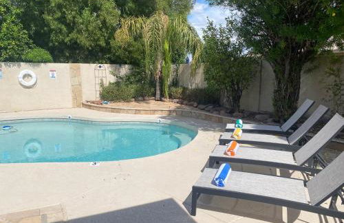 Heated Pool - Spacious, Cheerful Home 5br/3bath - Foto 28