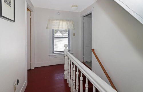 Blue Moon - Pet friendly and great location! - Photo 18