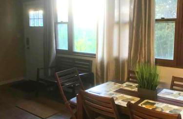 Rare River Views & Access, Cabin by Eden Islands - Foto 16