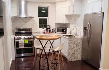 SEA Airport Coastal Apartments, located just 15 min from SeaTac Airport and 5 min from Des Moines Marina - Foto 4