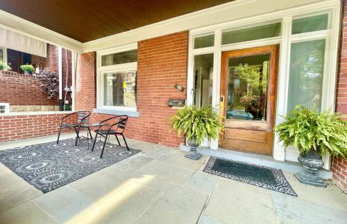 3 story, 100 year-old home, 4BR, 3 king & 2 queen beds - Foto 6