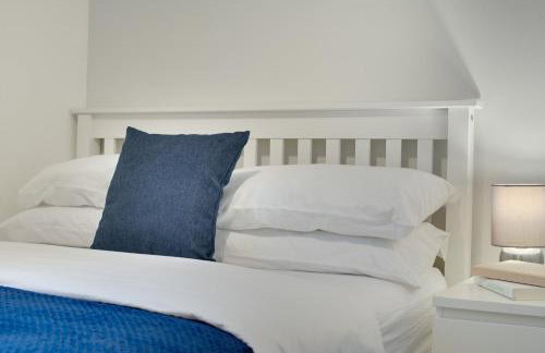 Central 3 bedroom Apartment & Free Parking- Ideal 4 long stays - Foto 21