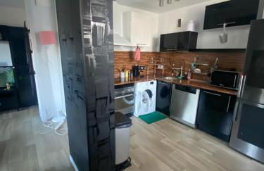 Bel appartement spacieux ,convivial de 3 chambres avec parking privé sécure - Photo 59