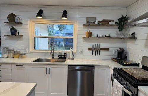 Family Fun 3-bedroom house with gym, games, toys, outdoor hangout and coffee - Foto 26