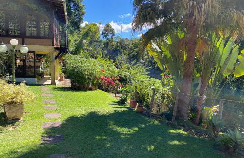 Refúgio Tranquilo na Natureza com Casa de Festas: Perfeito para Família e Amigos - Foto 1