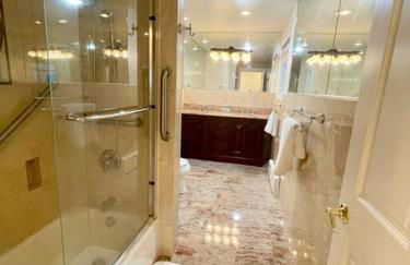 Spacious Oceanview Villa Elegant Coastal Escape, Sleeps 22 - Foto 31