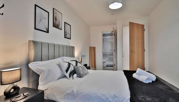 Manchester - 2-bed Apartment - Sleeps 4 - Wifi - Foto 5, Habitación