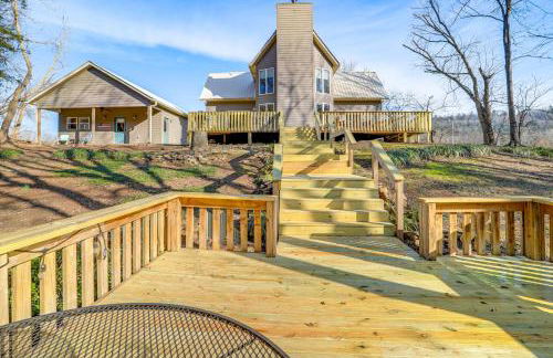 Steps to White River Mountain View Home with Deck! - Foto 23