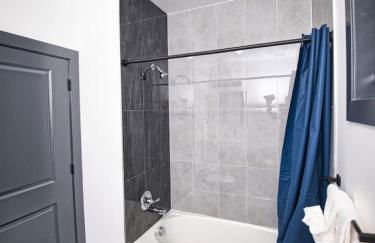 Great Location-20 Mins to NYC-Free Indoor Parking - Foto 16