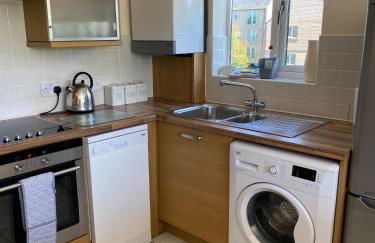 2BR 2 Bath Riverside Penthouse 2 Parking View Near St Neots - Foto 44