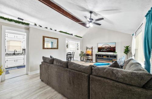 The Happy Place: 3BR Home on Quiet Street - Foto 19