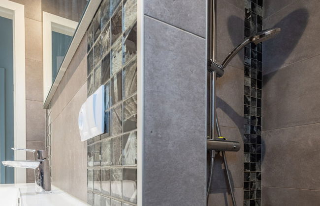 Beautiful Chalet With a Fireplace in a Wooded Area - Foto 18