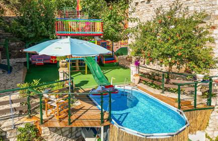 Mountain Oasis - Pool & Playground near Neda Falls - Foto 60