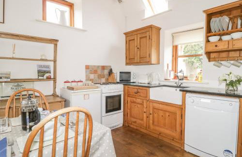 High Park Barn - Photo 7