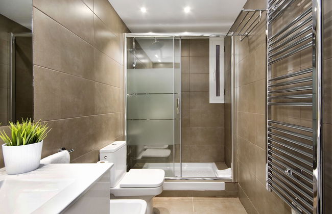 Mercedes Heritage Barcelona Apartments - Photo 36