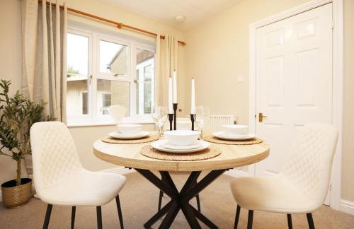 Orchard Place By N And N Stays, Perfect for corporate, contractor teams and families visiting the area, 3 Bed House with Private Parking, Semington Near Bath - Foto 53