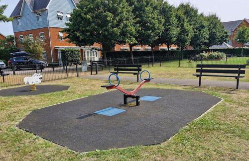 Redhill,Sleeps9,Parking,17minsLGW30 to London - Foto 42