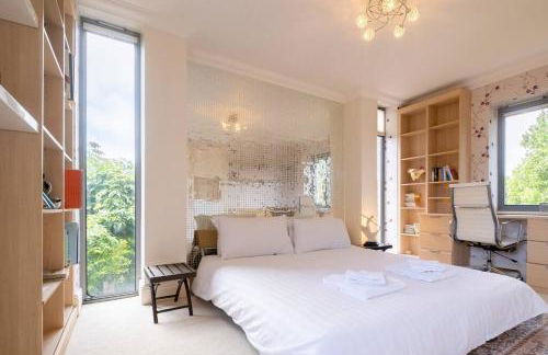 Stunning 5-bed 3-bath house close to the sea! - Foto 40