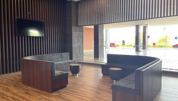 Coin salon dans le hall