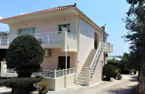 Sea and mountains view apartment - Photo 15