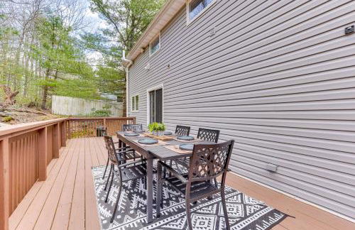 Secluded Kerhonkson Retreat with Deck and Views! - Foto 3