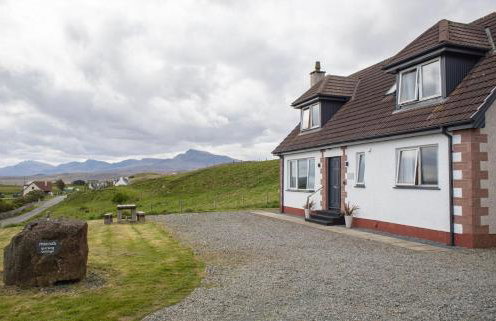 Quiraing Cottage - Photo 1