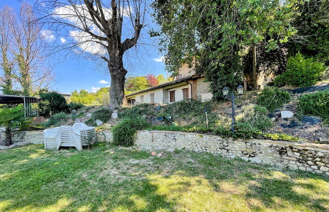 Spoleto Poolside - apt Sleeps 4 on Beautiful Campus - 1 km max Spoleto Central - Photo 46