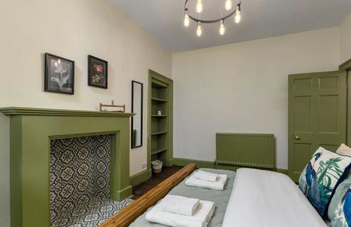 Historic Trackside Retreat, Charming Getaway - Photo 28