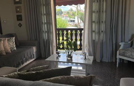 Casa com Piscina no Centro - 13 pessoas - Churrasqueira - Elegante - Foto 42