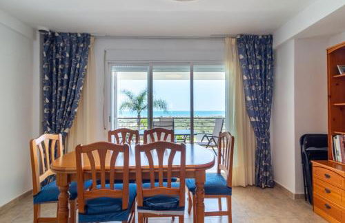 Global Properties, Adosado en primera linea de playa con vistas al mar - Foto 6