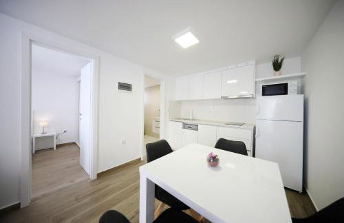 Villa Pino with Pool, Sauna & Jacuzzi - Foto 65