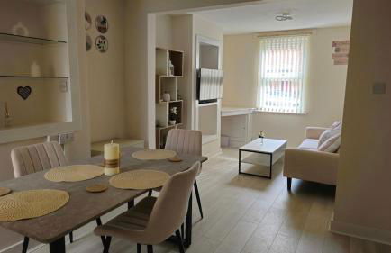 2 Bed Cottage Retreat Windsor, Slough and Legoland - Foto 1