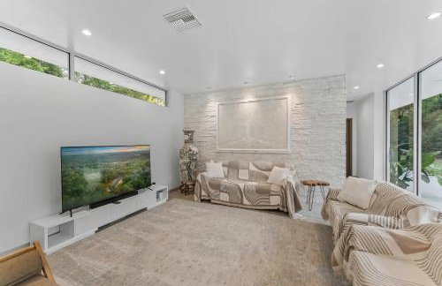 Floral City Oasis - Pool, BBQ Area & Forest View - Foto 23