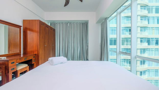 Homey And Warm 1Br Apartment At Ambassade Kuningan - Foto 2, Habitación