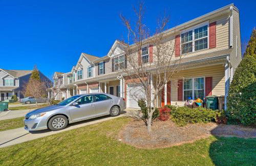 Charming Greensboro Townhouse with Back Patio! - Foto 30
