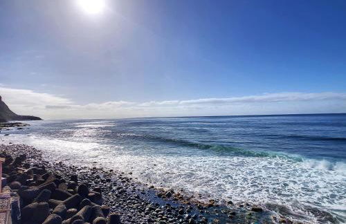 On the Wave by LovelyStay - Photo 4