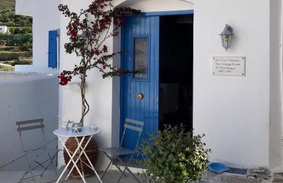Spacious Paros, Lefkes house with awesome view - Photo 1