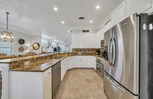 Close to Beach~Free Golf Cart! Pet Friendly Home! Destiny West - Foto 12