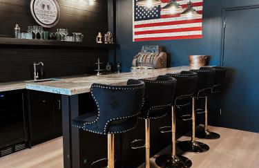 Villa Valbuena Palm Oasis In-Laws Quarters 4-Story Unit With Rooftop Retreat - Photo 20