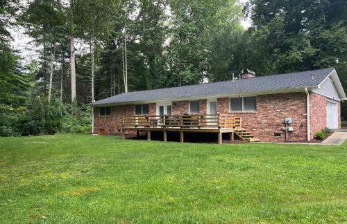 NC Mountain Fall Hiking Biking Waterfall Retreat Minutes to Brevard & Hendersonville - Foto 24