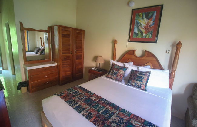 Moon Rooms at Moonrise Villa - Photo 22