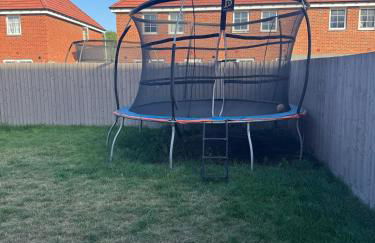 #53 Stylish 4 Bed Home 2 Full 1 Half Bath Free Parking - Foto 16