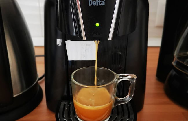 "room in Guest Room - Luxury Stay For 4 - Caparica Posthel" - Foto 2