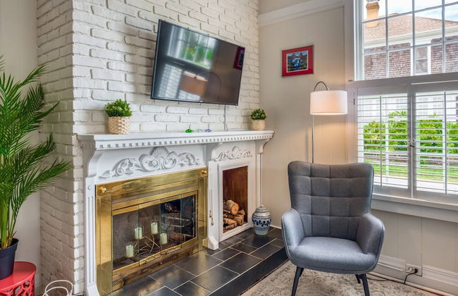 Little Yellow Cottage on Water Street - Foto 14