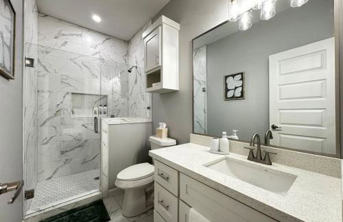 3 Bedroom located at 1200 Country Club - Foto 9