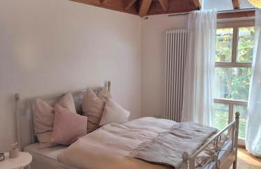 lichtdurchflutetes Architektenhaus mit 3 Schlafzimmern und Garten - Foto 13