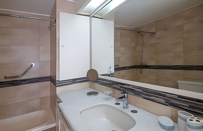 Oceana Suites Torre Marina - Photo 15