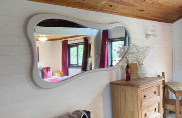 Otter 2 Lodge - Private Hot Tub- Dog Friendly - Wiltshire-Bristol - Foto 27