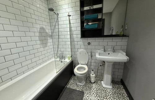 Sleek and Modern City Centre Apartment - Foto 5